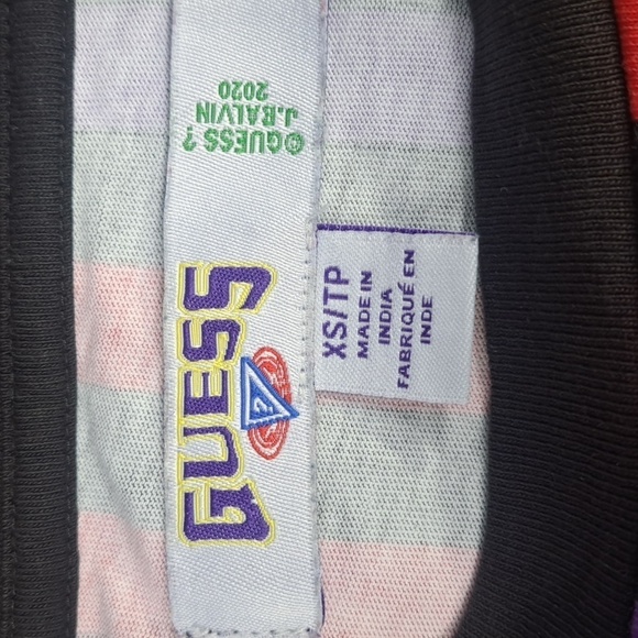 Guess Jeans embroidered spellout multicolor color stripes casual wear SM t-shirt - Picture 4 of 4